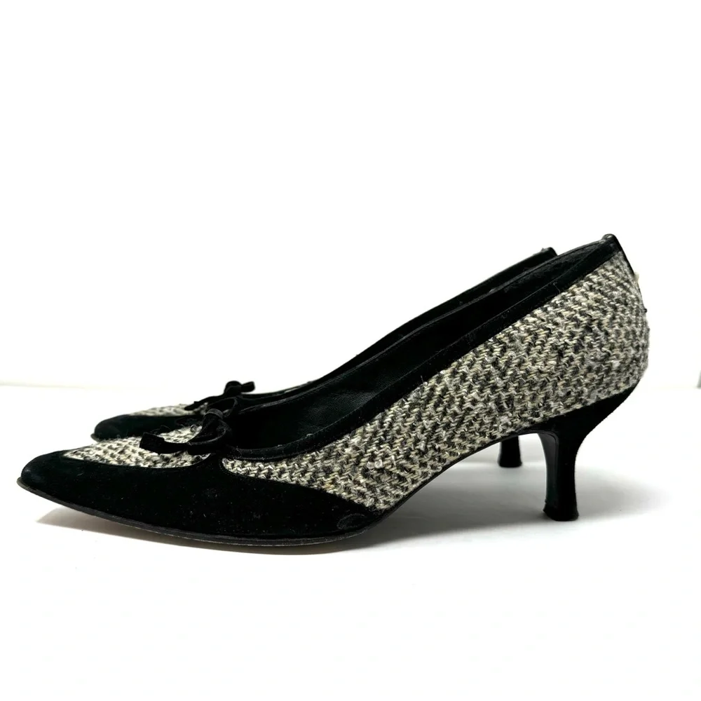 STUART WEITZMAN black suede and tweed heels, size 9 - Picture 2 of 10